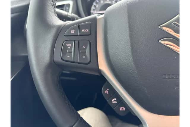 Suzuki S-Cross (2024) thumbnail 17