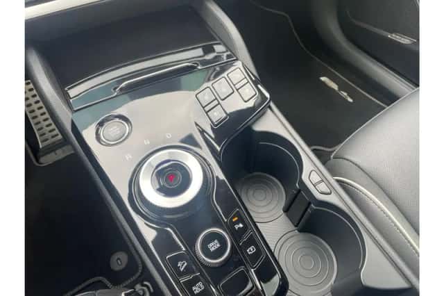 Kia Sportage (2024) thumbnail 15