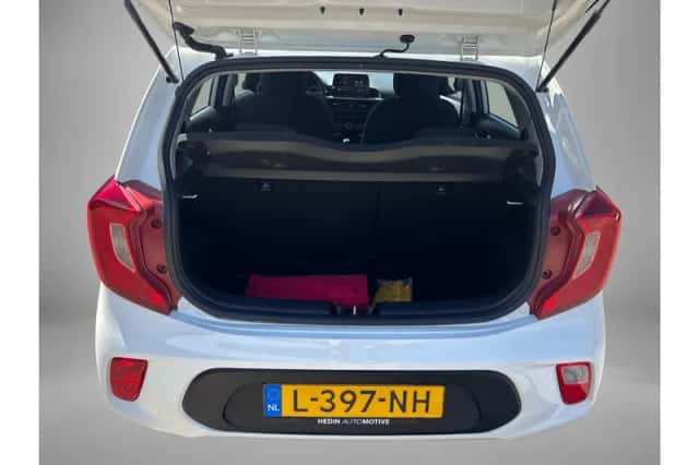 Kia Picanto (2021) thumbnail 12