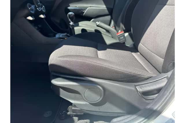 Kia Picanto (2021) thumbnail 16