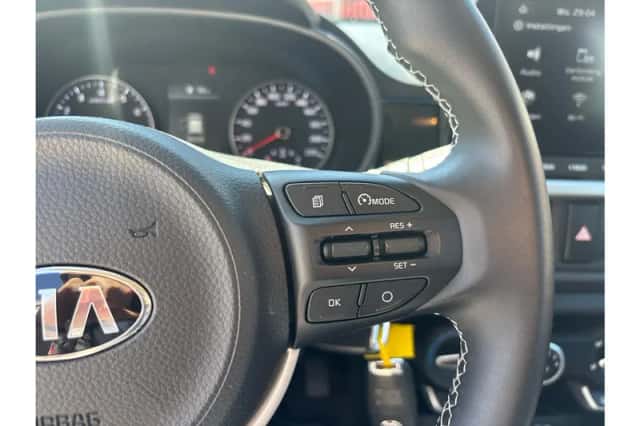 Kia Picanto (2021) thumbnail 18