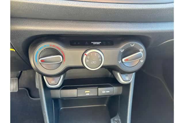 Kia Picanto (2021) thumbnail 7