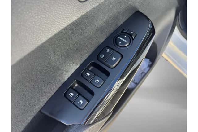 Kia Picanto (2021) thumbnail 10