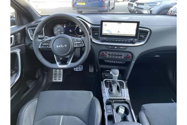 Kia XCeed (2025) thumbnail 3