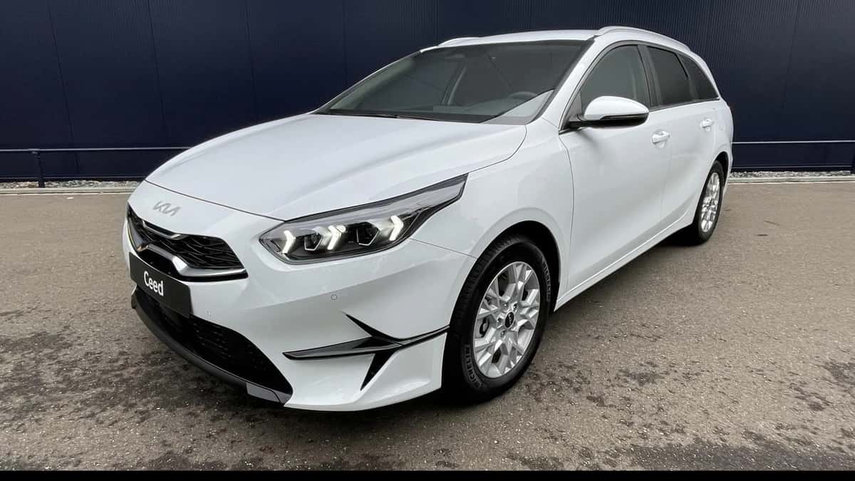 Kia Ceed Sportswagon (2025) — foto 1
