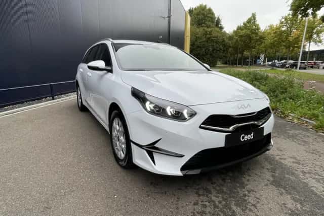Kia Ceed Sportswagon (2025) thumbnail 2