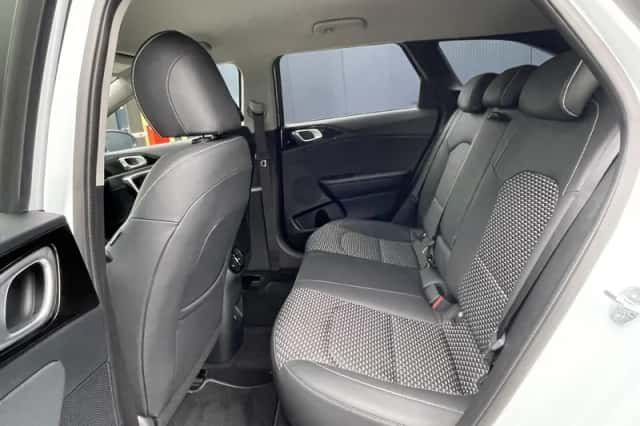Kia Ceed Sportswagon (2025) thumbnail 16