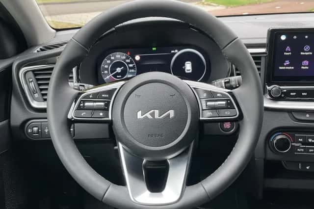 Kia Ceed Sportswagon (2025) thumbnail 4