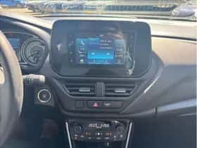Suzuki S-Cross (2024) thumbnail 13