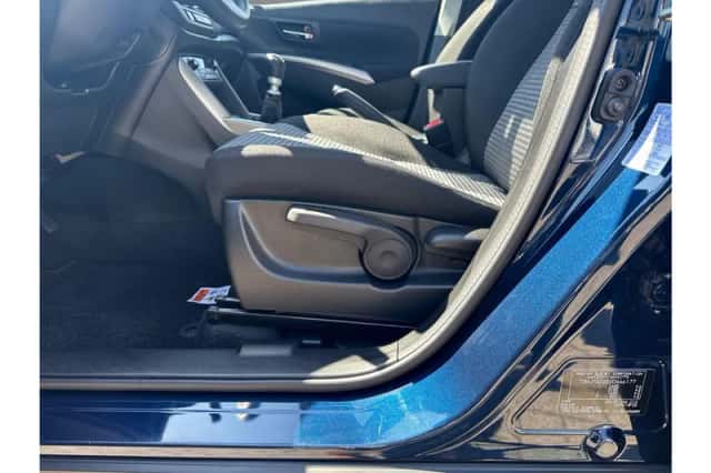 Suzuki S-Cross (2024) thumbnail 16