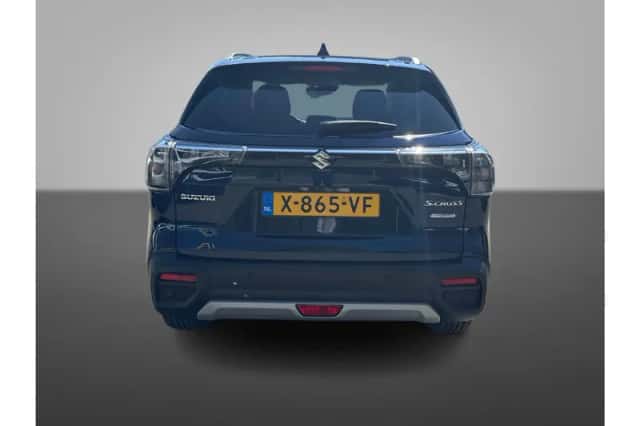 Suzuki S-Cross (2024) thumbnail 3