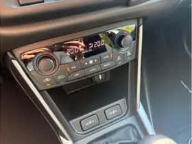 Suzuki S-Cross (2024) thumbnail 7