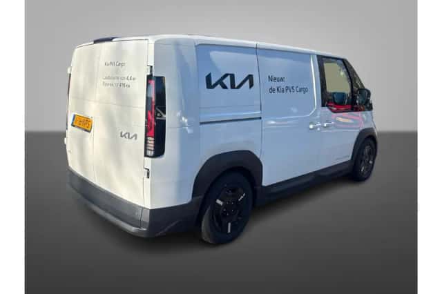 Kia PV5 (2025) thumbnail 2