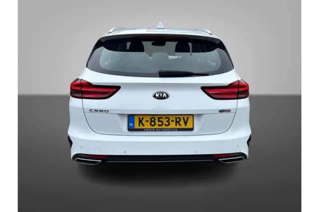 Kia Ceed Sportswagon (2020) thumbnail 3