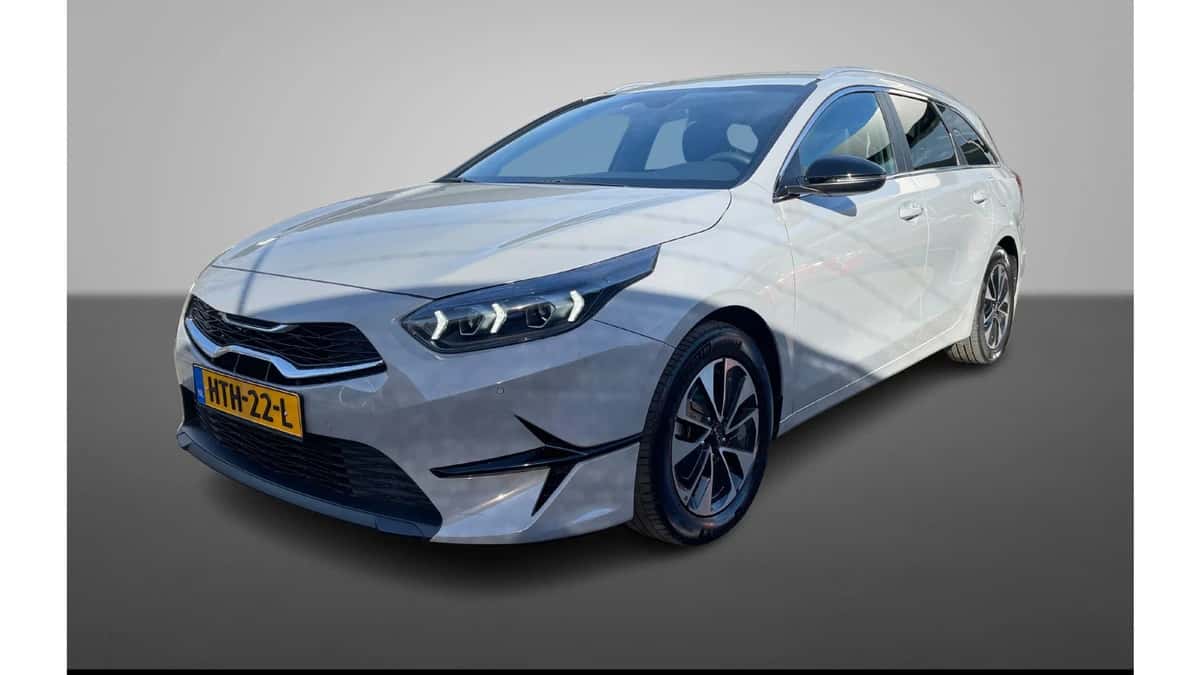 Kia Ceed Sportswagon (2025) — foto 1