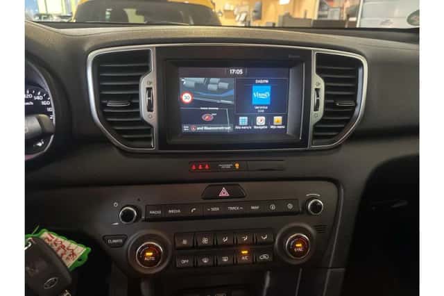 Kia Sportage (2018) thumbnail 13