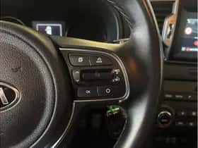 Kia Sportage (2018) thumbnail 18