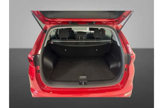 Kia Sportage (2018) thumbnail 3