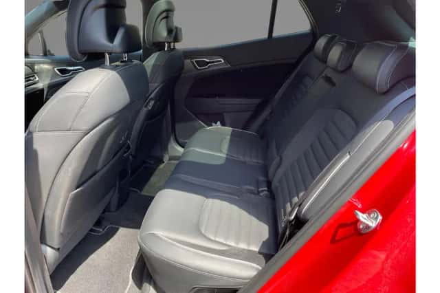 Kia Sportage (2023) thumbnail 6
