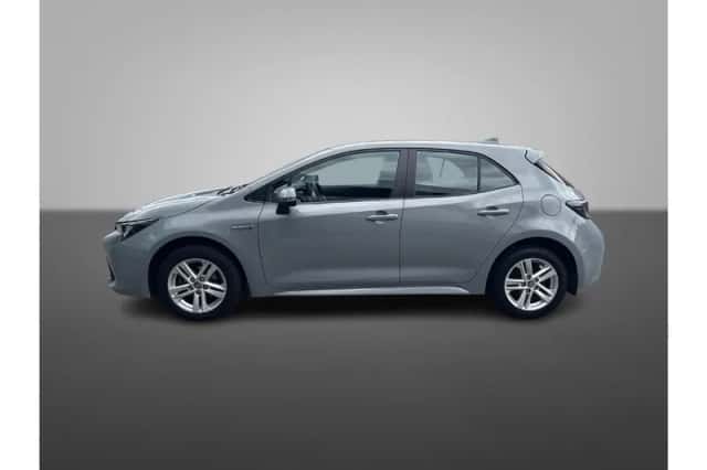 Toyota Corolla (2020) thumbnail 3