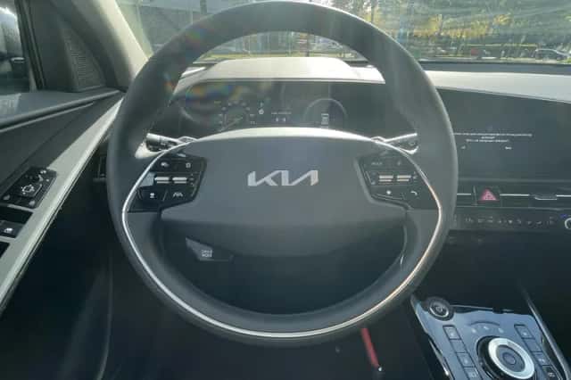 Kia Niro EV (2025) thumbnail 15