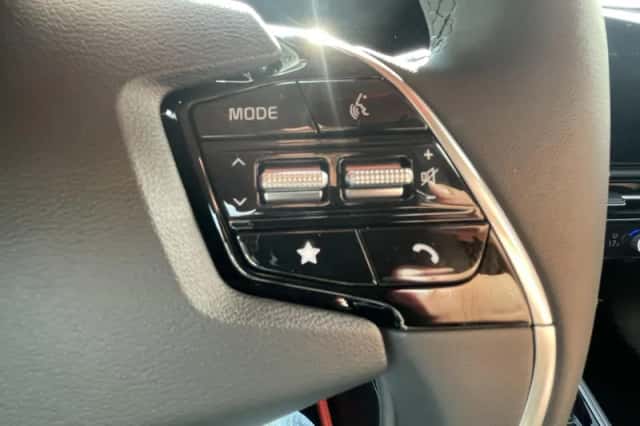 Kia Niro EV (2025) thumbnail 16