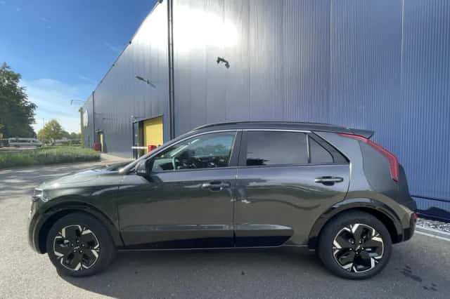 Kia Niro EV (2025) thumbnail 6