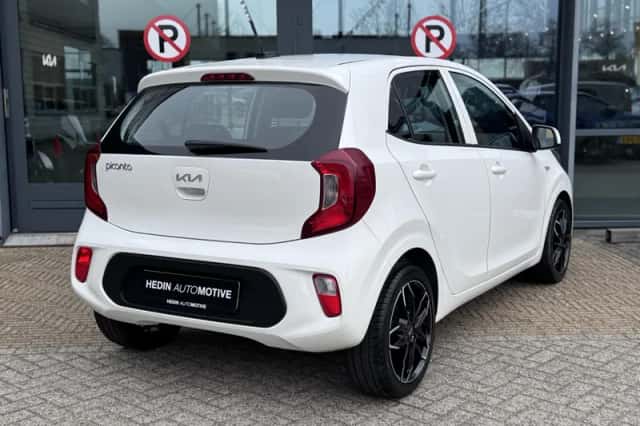 Kia Picanto (2024) thumbnail 2