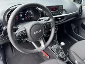 Kia Picanto (2024) thumbnail 16