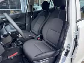 Kia Picanto (2024) thumbnail 4