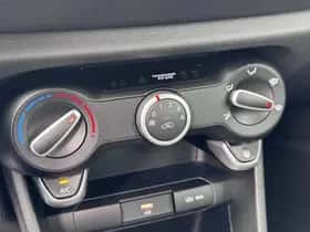 Kia Picanto (2024) thumbnail 8