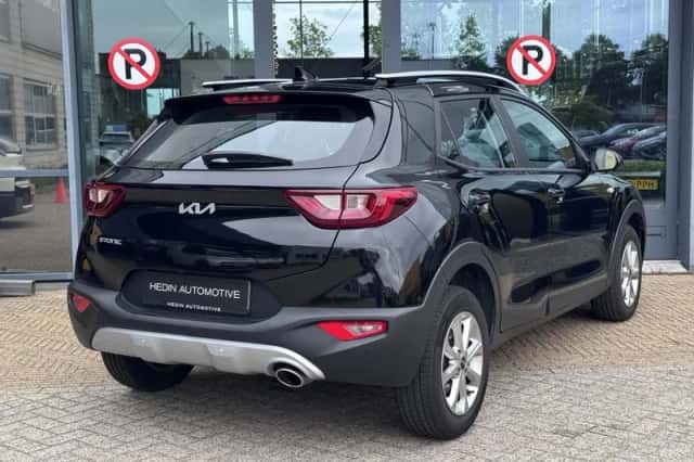 Kia Stonic (2025) thumbnail 2