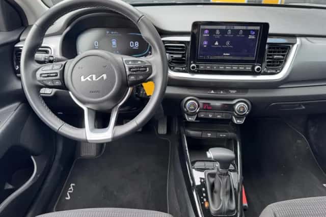 Kia Stonic (2025) thumbnail 3