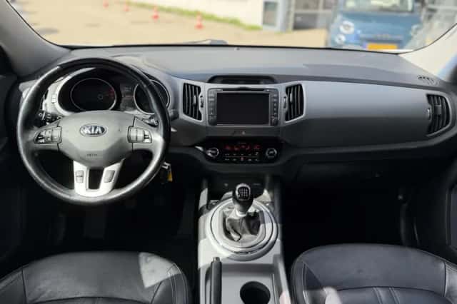 Kia Sportage (2016) thumbnail 3