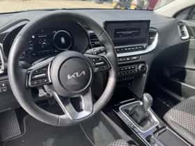 Kia Ceed Sportswagon (2024) thumbnail 5