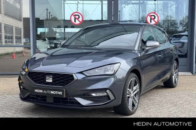 SEAT Leon (2025) thumbnail 1