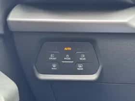 SEAT Leon (2025) thumbnail 16