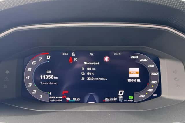 SEAT Leon (2025) thumbnail 6