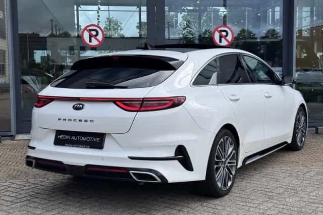 Kia Proceed (2019) thumbnail 2