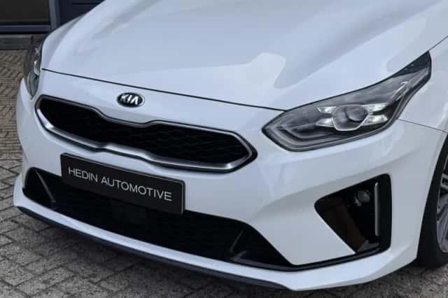 Kia Proceed (2019) thumbnail 6