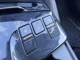 Kia Sportage (2023) thumbnail 17