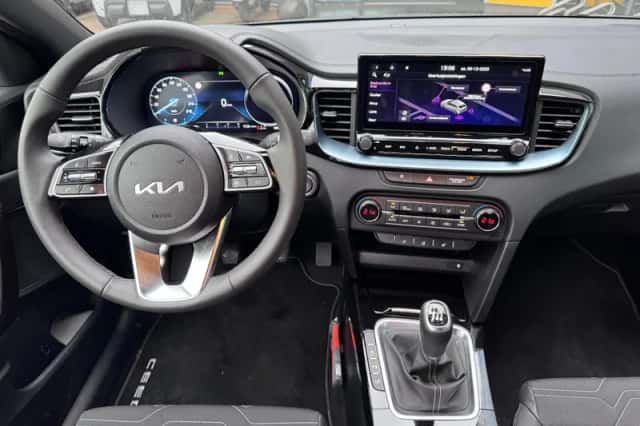 Kia Ceed Sportswagon (2025) thumbnail 3