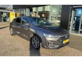 Ford Focus (2023) thumbnail 3
