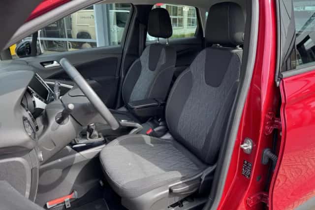 Opel Crossland X (2021) thumbnail 4