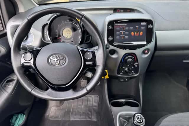 Toyota Aygo (2020) thumbnail 3