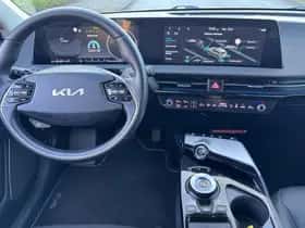 Kia EV6 (2021) thumbnail 4