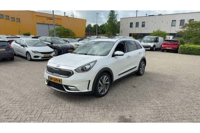 Kia Niro (2018) thumbnail 1