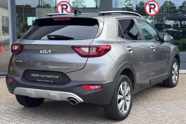 Kia Stonic (2025) thumbnail 2