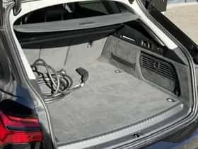 Audi A6 (2022) thumbnail 24