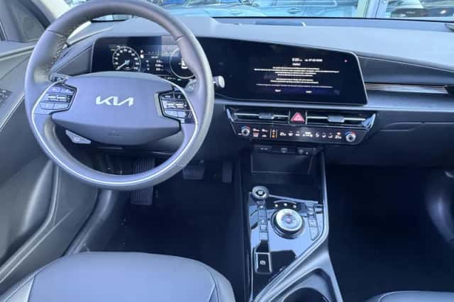 Kia Niro (2025) thumbnail 3